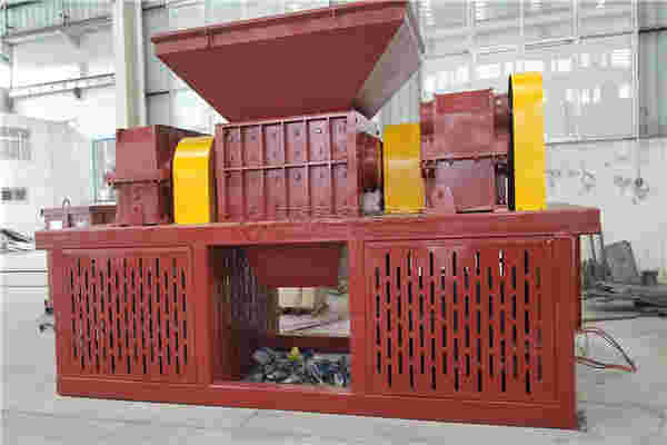 國內(nèi)撕碎機的發(fā)展前景及向創(chuàng)新環(huán)保產(chǎn)業(yè)的轉(zhuǎn)變