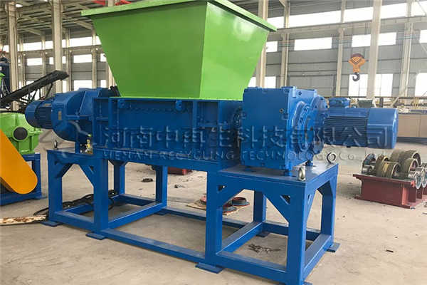 廢舊衣物棄之可惜！利用撕碎機進行回收循環(huán)再利用才是真理