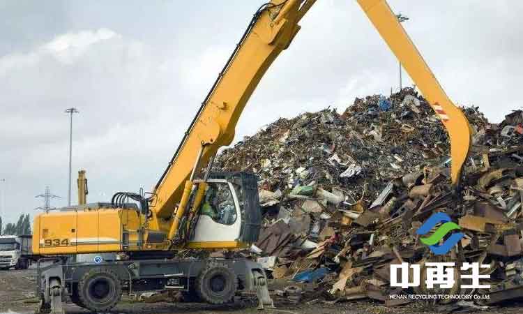 生活垃圾填埋作業工藝,可分為一體化推壓工藝和挖推壓組合工藝兩種